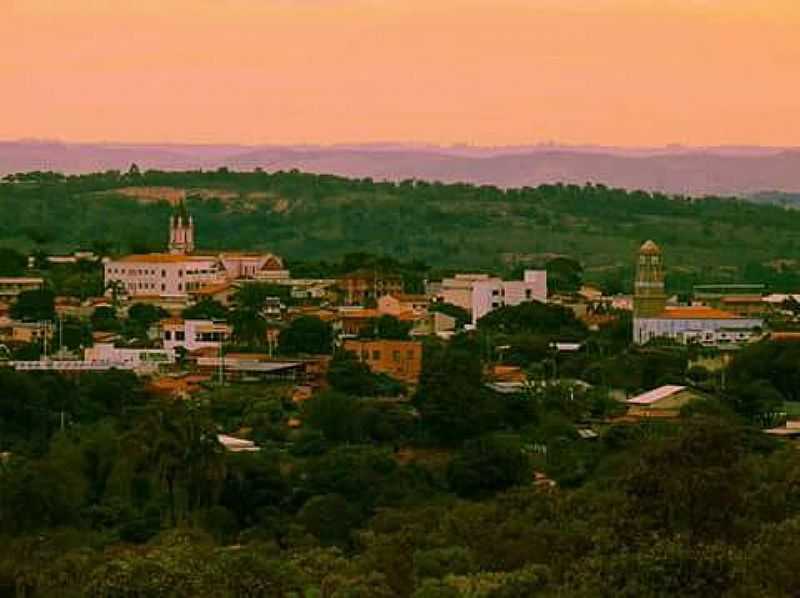 DORES DO INDAI-MG-VISTA PRCIAL DA CIDADE-FOTO:EDUARDO CAETANO GUIMARES-FACEBOOK - DORES DO INDAI - MG