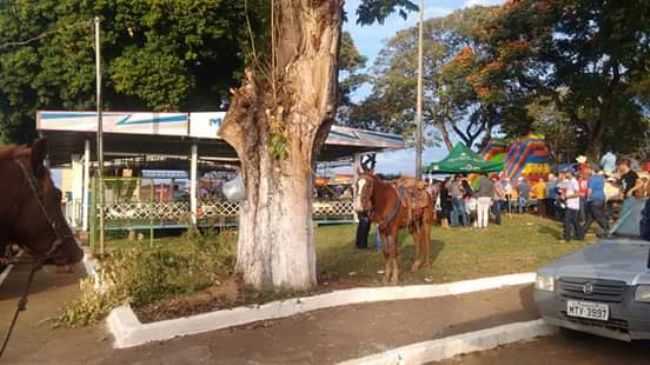 POR RICARDO CELSO DE SOUZA - DOURADINHO - MG