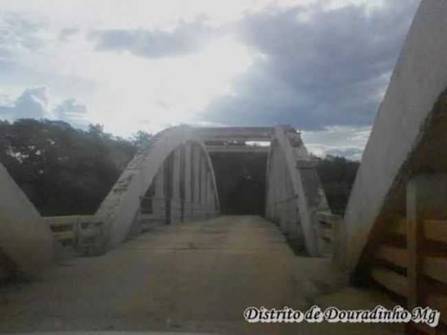 PONTE SOBRE RIO SAPUCA-DIV COM CORDISLNDIA, POR RICARDO CELSO DE SOUZA - DOURADINHO - MG
