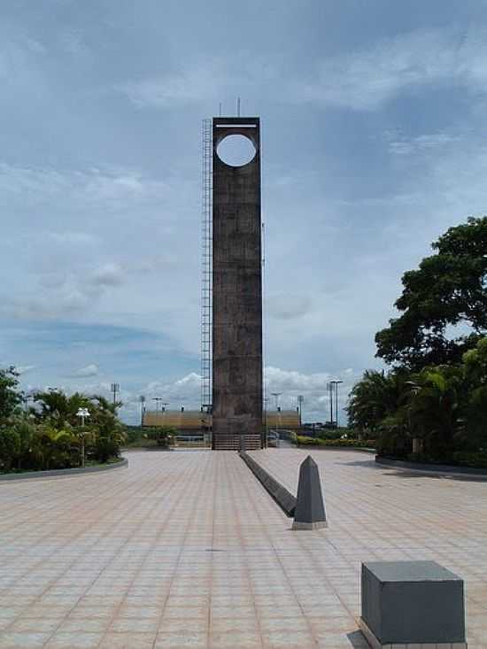 MARCO ZERO DO EQUADOR EM MACAP-FOTO:JOMARC - MACAP - AP