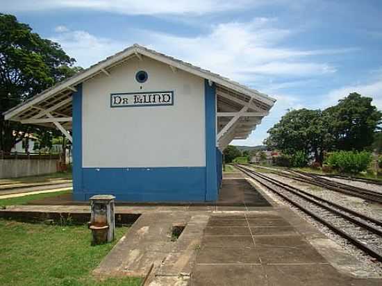 ESTAO FERROVIRIA-FOTO:JAIRONUNES  [PANORAMIO] - DOUTOR LUND - MG