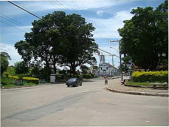 RUA E PRAA-FOTO:JAIRONUNES [PANORAMIO] - DOUTOR LUND - MG