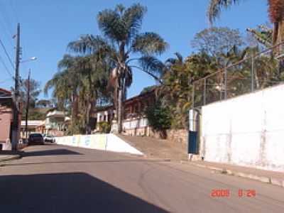 RUA VEREADOR HELIO FERREIRA PEDROSA-FOTO:GERALDO SALOMO  - ENGENHEIRO CORREIA - MG