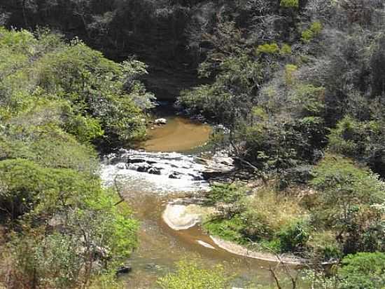 CACHOEIRA PRXIMO  ENGENHEIRO SCHNOOR-FOTO:MARCOSOC - ENGENHEIRO SCHNOOR - MG