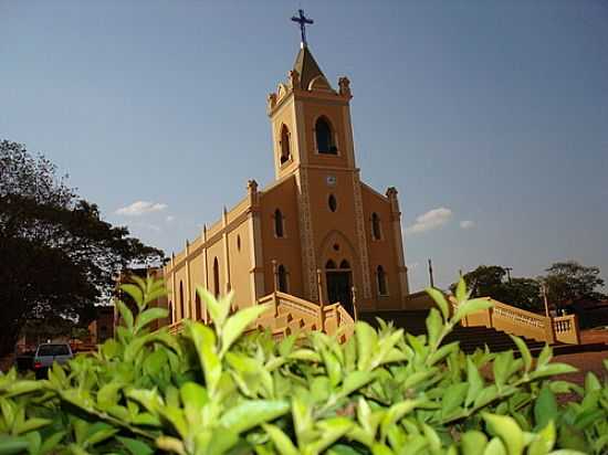 IGREJA DE SANTA ROSA DE LIMA-FOTO:WILSON FORTUNATO [PANORAMIO] - ENGENHO DO RIBEIRO - MG