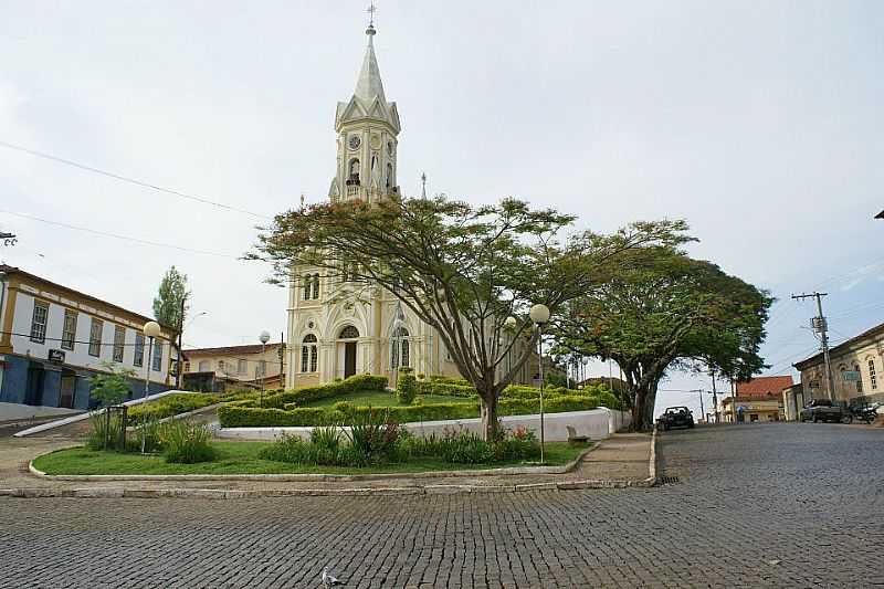 IMAGENS DA CIDADE DE ENTRE RIOS DE MINAS - MG - ENTRE RIOS DE MINAS - MG