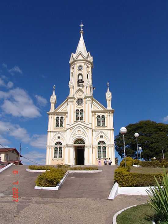 IGREJA DE N.S.DE BROTAS-FOTO:GERALDO SALOMO [PANORAMIO] - ENTRE RIOS DE MINAS - MG