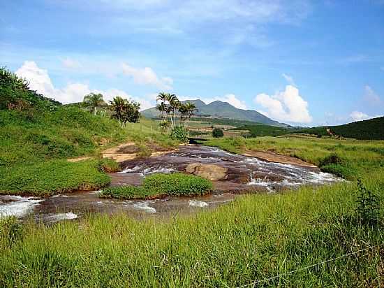 ERVLIA-MG-RIACHO E VISTA DA REGIO-FOTO:AMARILDO SOUZA - ERVLIA - MG