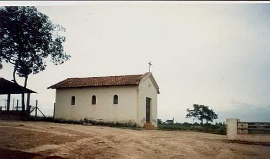 CAPELA-FOTO:MONTANHA [PANORAMIO] - ESMERALDAS - MG