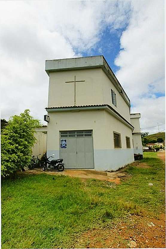 IGREJA DE N.S.DE FTIMA-FOTO:SGTRANGEL [PANORAMIO] - EUGENPOLIS - MG