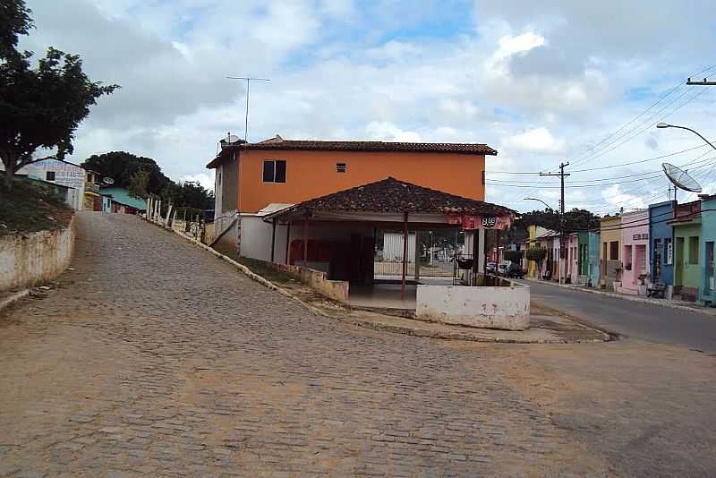 ATALAIA-AL-ESQUINA DAS RUAS CNDIDO RIBEIRO SILVESTRE PRICLES-FOTO:ORLANDO DE ALMEIDA CALADO - ATALAIA - AL