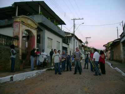 ALVORADA DIA DO ANIVERSRIO DA CIDADE, POR ROSNGELA M. S. O. SILVA/ LLA - FARIA LEMOS - MG