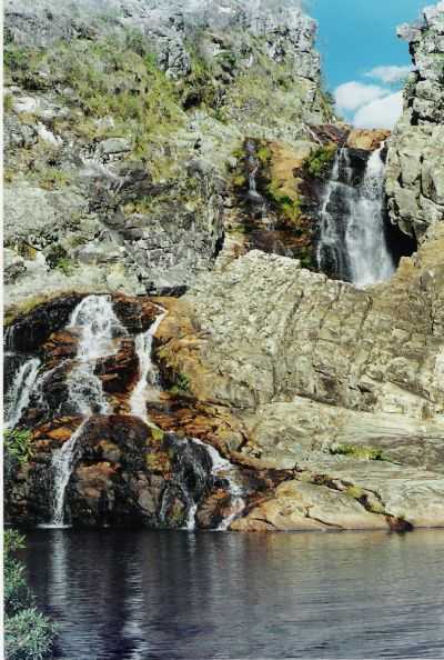 CACHOEIRA DO COB, POR FLVIO AUGUSTO ARAJO COSTA - FECHADOS - MG