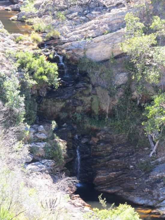 CACHOEIRA TRS QUEDAS, POR DBORA CRISTIANE SETE LAGOAS-MG- - FECHADOS - MG