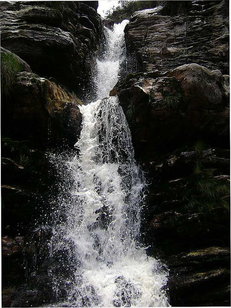 FELCIO DOS SANTOS-MG-CACHOEIRA DAS CARRANCAS-FOTO:SERGIO BERNARDO - FELCIO DOS SANTOS - MG