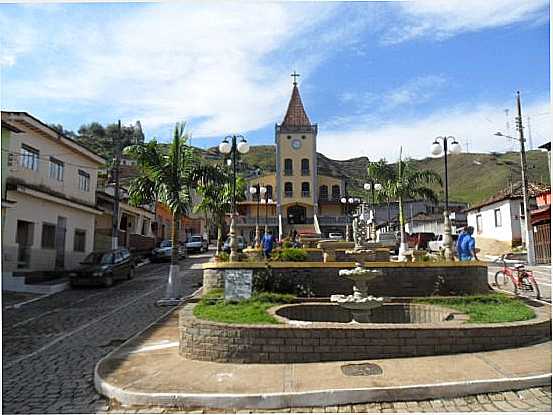 IGREJA SANTA BRBARA, POR LAUDEMAR MARTINS FONNSECA - FERVEDOURO - MG