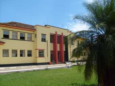 CAMPUS FLORESTAL POR WELLINGTON DINIZ,  - FLORESTAL - MG