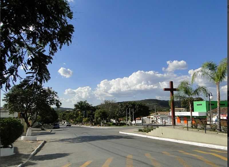 FORTUNA DE MINAS-MG-AVENIDA PRINCIPAL-FOTO:FRANCISCO BELATO  - FORTUNA DE MINAS - MG