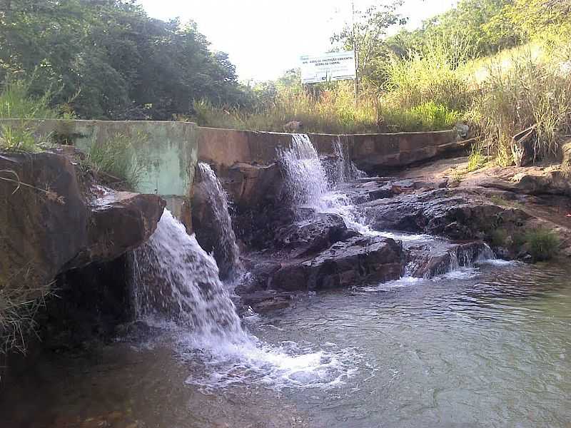 FRANCISCO DUMONT-MG-CACHOEIRA-FOTO:DILO - FRANCISCO DUMONT - MG