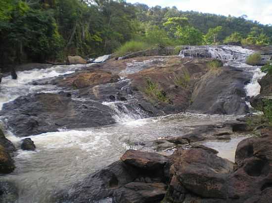 FAZENDA MIRAGEM,CACHOEIRA DO RIO PAMP-FOTO:EUGENIO RIBAS [PANORAMIO] - FRONTEIRA DOS VALES - MG