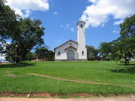 IGREJINHA EM FURNAS-FOTO:CLAUDIO PEREIRA[PANORAMIO] - FURNAS - MG