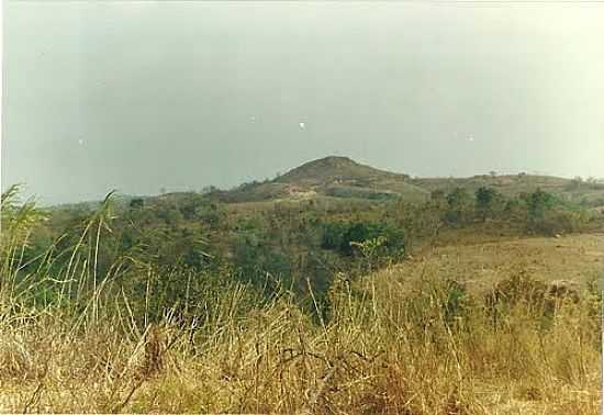 MORRO DO ESCUTA-FOTO:SALVADOR TOLENTINO - GALENA - MG