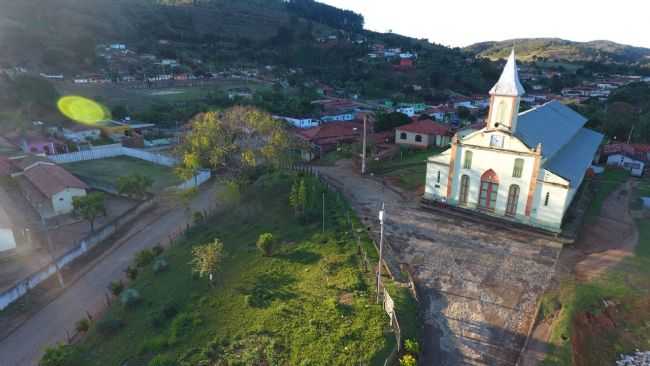 , POR VALDIVINO ARAJO - GLUCNIO - MG
