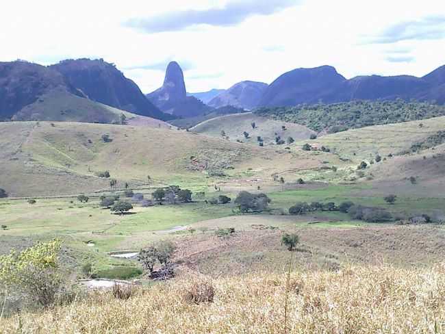 SETE PEDRAS, POR FABIO SALES - GOIABEIRA - MG