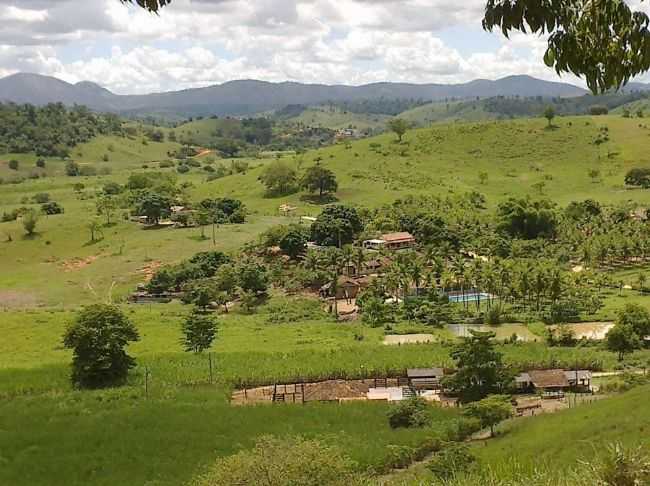 CAMILOS CLUBE, POR FABIO SALES - GOIABEIRA - MG