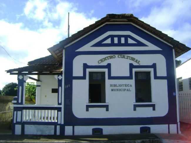 CENTRO CULTURAL  E BIBLIOTECA MUNICIPAL DE GOIAN MG, POR GUERINO DE RESENDE SIVIERO - GOIAN - MG