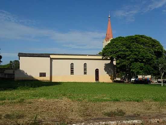 IGREJA MATRIZ-FOTO:VANILDO SANTOS - GOIANASES - MG