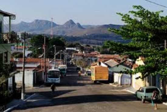 VISTA PARCIAL DA CIDADE DE GOUVEIA-FOTO:LEANDRO DURES - GOUVEIA - MG