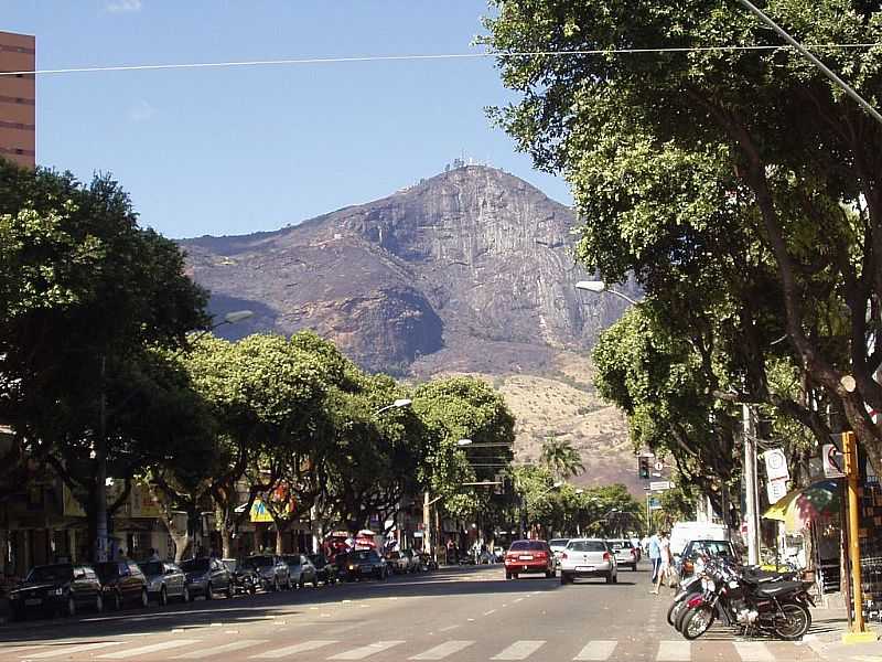 CENTRO DA CIDADE - POR EDBARBOSA - GOVERNADOR VALADARES - MG