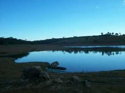 LAGO EM GRUPIARA-FOTO:REGINALDO FERNANDES   - GRUPIARA - MG