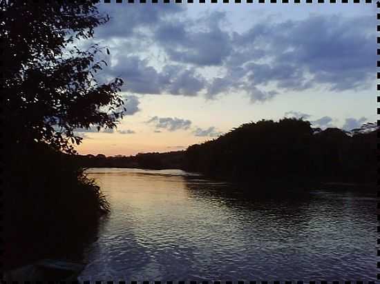 RIO SAPUCA-FOTO:FER E CAH [PANORAMIO] - GUAIPAVA - MG