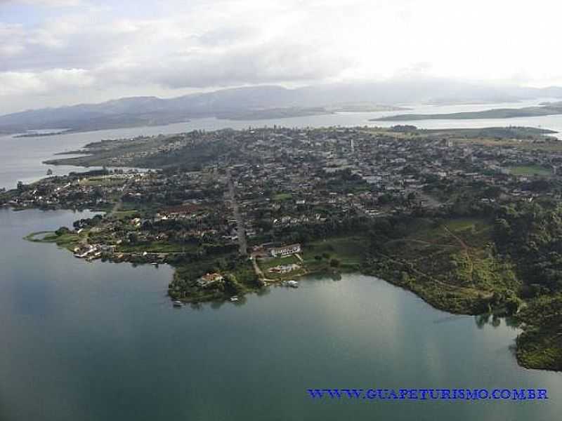 GUAP-MG-LAGO DE FURNAS E A CIDADE-FOTO:GUAPETURISMO. - GUAP - MG