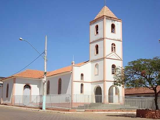 IGREJA MATRIZ-FOTO:GILDAZIO FERNANDES [PANORAMIO] - GUARACIAMA - MG