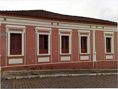  CASARO, POR KARINA GONALVES - GUARANSIA - MG