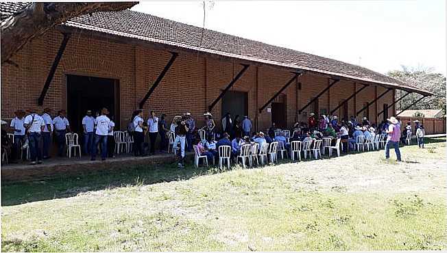 ENCONTRO DE CAVALEIROS NA ESTAO FERROVIARIA, POR ISMAEL SANTOS - GUARANSIA - MG