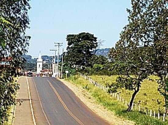 CHEGANDO EM GUIMARNIA-FOTO:TARCISO [PANORAMIO] - GUIMARNIA - MG