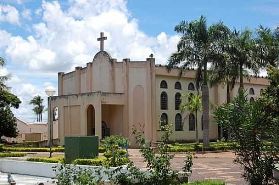 IGREJA MATRIZ DE SO JERNIMO-FOTO:ELIAS JOS MAARTINS [PANORAMIO] - GURINHAT - MG