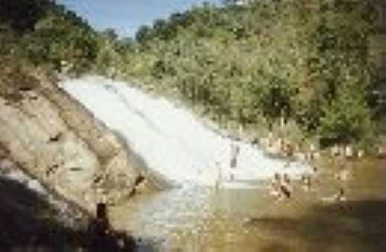CACHOEIRA - HELIODORA - MG