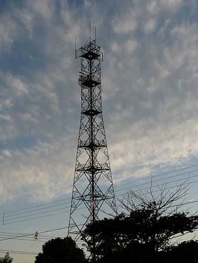 TORRE DE TELEFONIA-FOTO: PEDROAPJ  - HONORPOLIS - MG