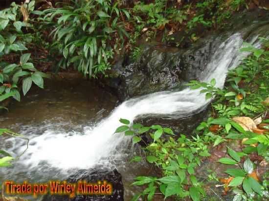 CACHOEIRA DA F12 , POR WIRLEY ALMEIDA SANTOS - SERRA DO NAVIO - AP