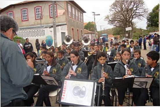  POR ALENCAR LINDEMBERG - IBERTIOGA - MG