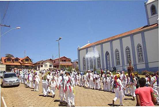 BANDA DE CONGADA IBERTIOGA. CULTURA NEGRA , POR MAESTRO ALENCAR    KACAI - IBERTIOGA - MG