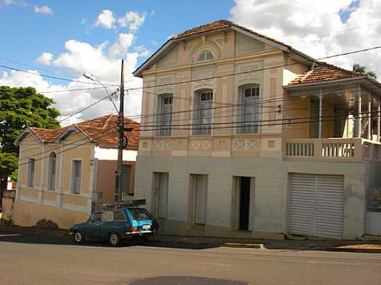 CASARES HISTRICOS EM IBI-MG-FOTO:VITORHUGOREIS - IBI - MG