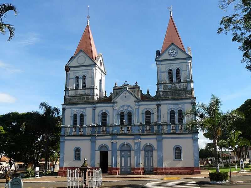 IBIRACI-MG-MATRIZ DE N.SRA.DAS DORES-FOTO:ALTEMIRO OLINTO CRISTO - IBIRACI - MG