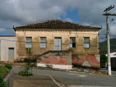 CASARO ANTIGO, POR FBIO SUTANI - IBITURUNA - MG