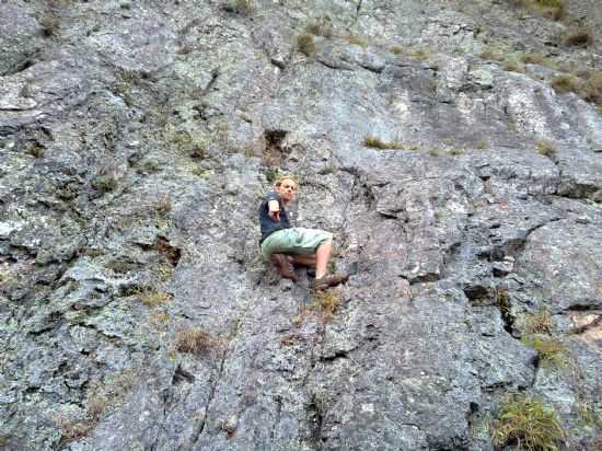 ESCALANDO A SERRA DE IGARAP. , POR JOO JOS. BETIM -MG. WWW.CAMINHOSDAPEDRA@YAHOO.COM.BR - IGARAP - MG